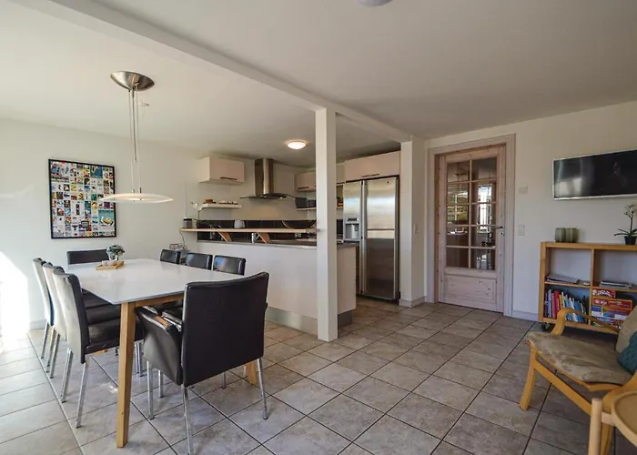 بيت للعطل Lovely In With House Sea View